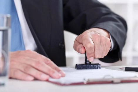 لماذا لم تنضم بعض الدول العربية بعد إلى اتفاقية الأبوستيل؟