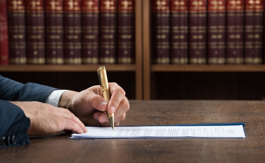 خدمات توثيق قانونية معتمدة وفق أعلى المعايير